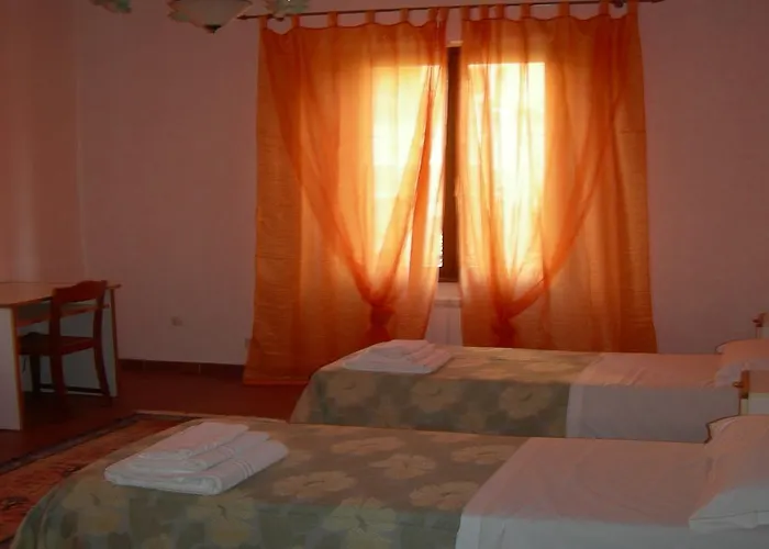 Vacanze Deaf בית נופש